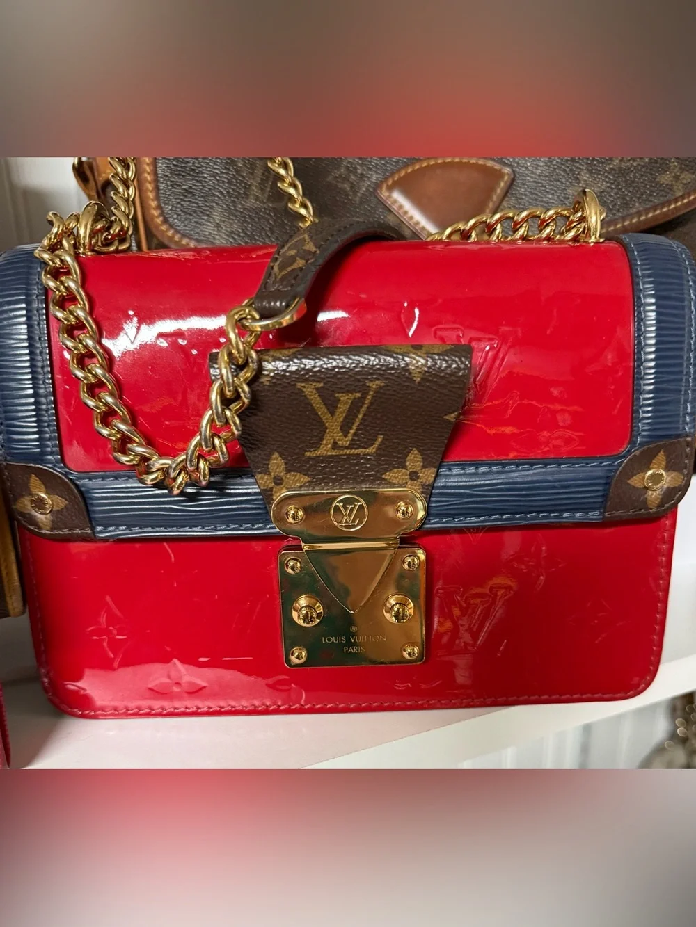 VGC!! Auth Louis Vuitton Shoulder Bag Wynwood PM Red Monogram Vernis Bag!